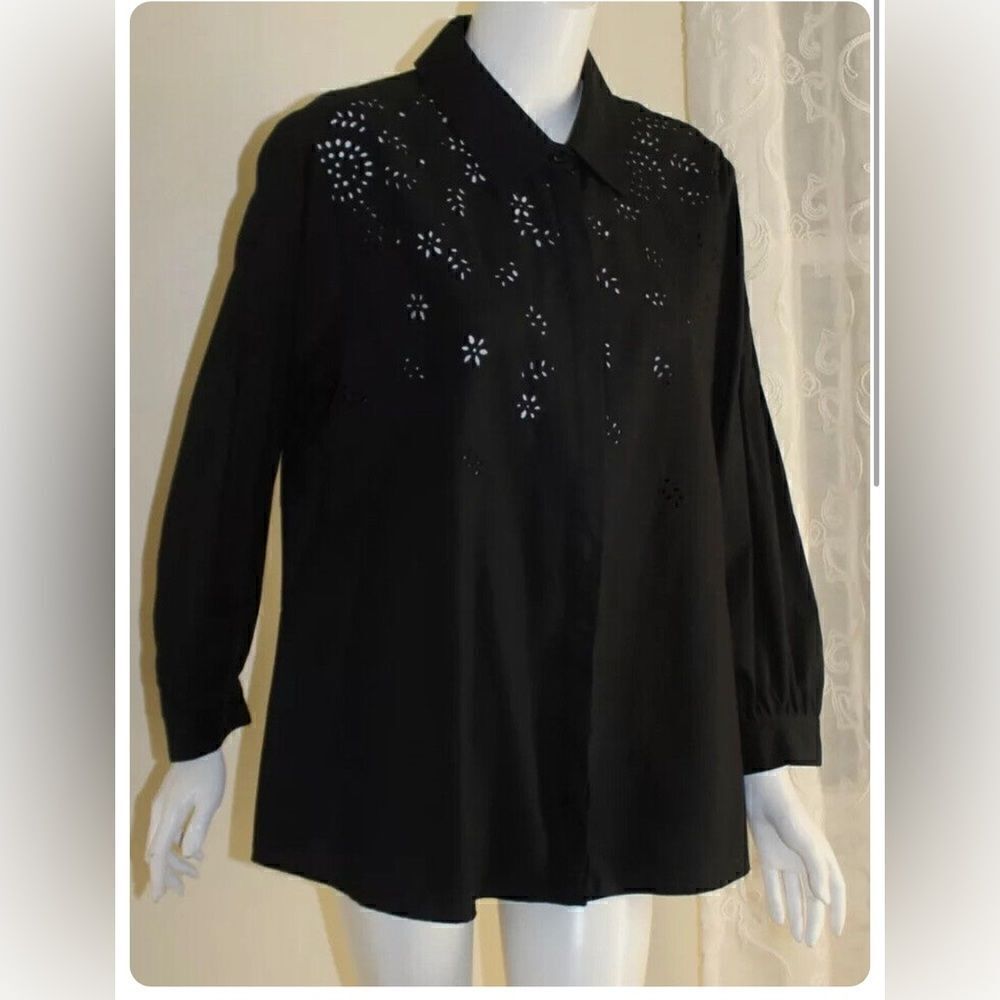 Soft Surroundings XS Elegant Cotton Eyelet B-Down Black Shirt in Cotton Blend
